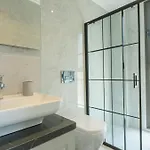 En Pier Private Pool