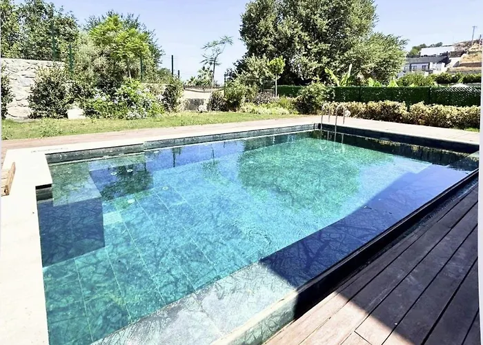 En Pier Private Pool Vila